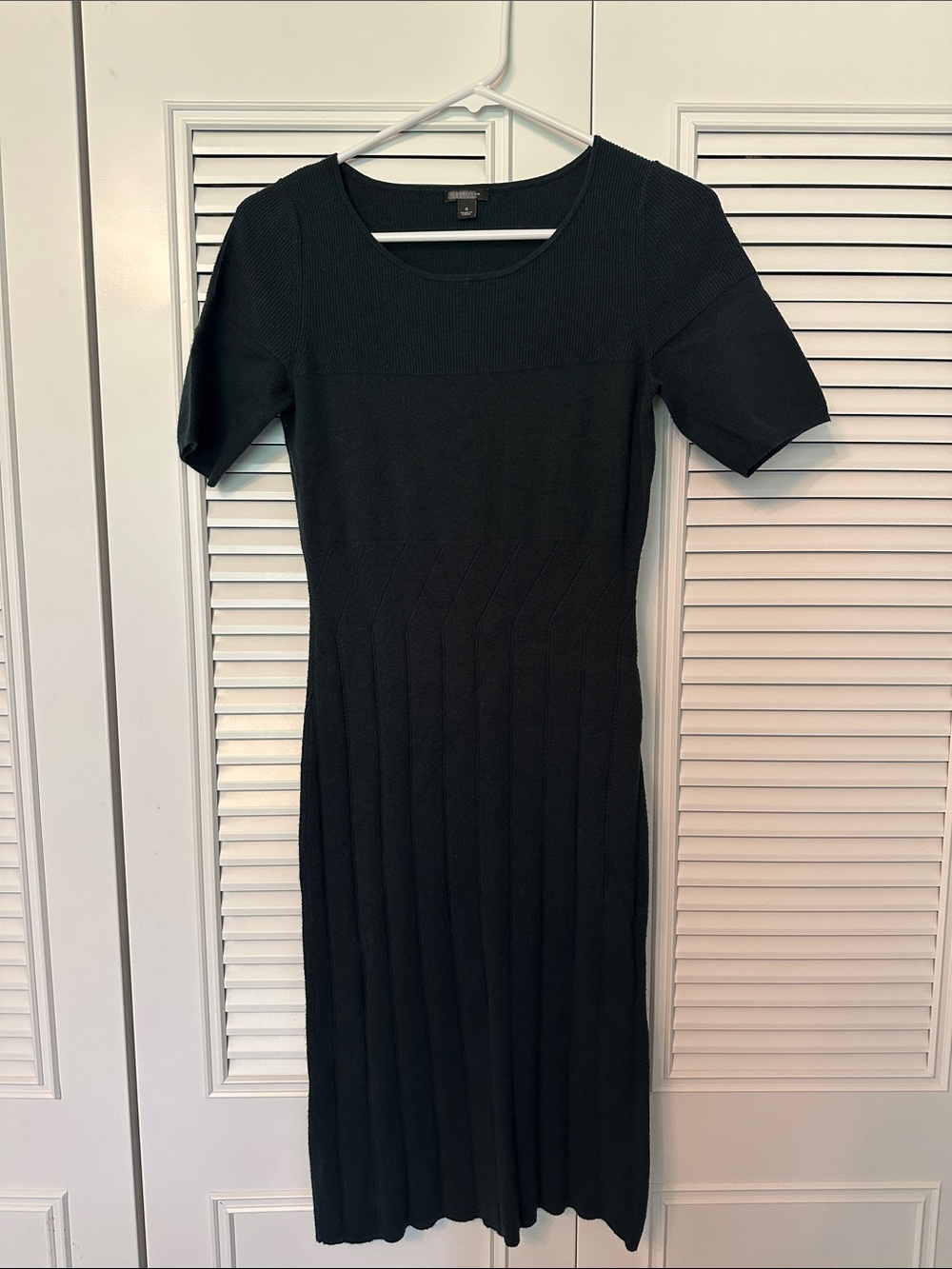 Ann Taylor Dark Green Ribbed Midi Dress